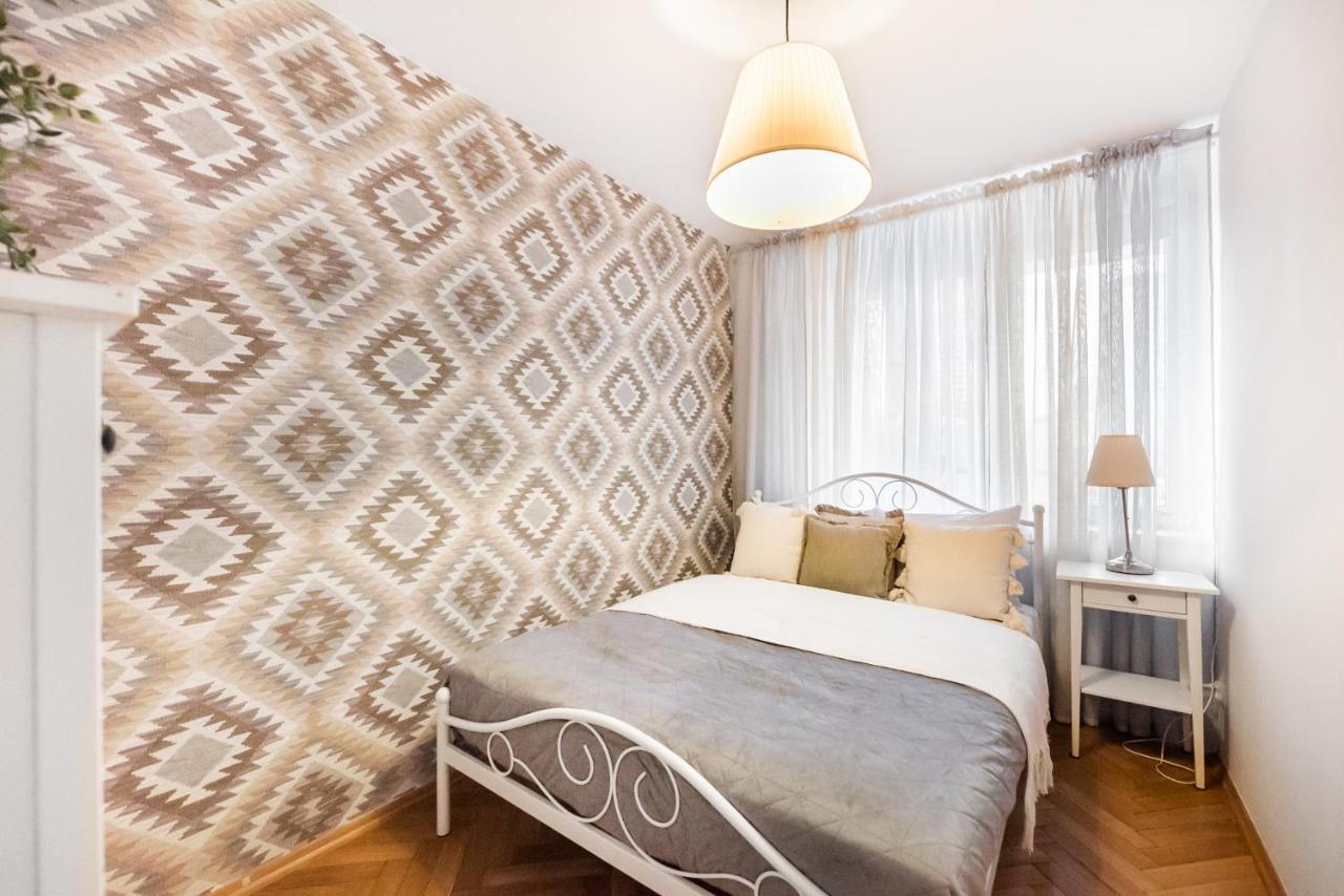 Metro Swietokrzyska Boho Aesthetic Apartment Warsaw Exterior photo